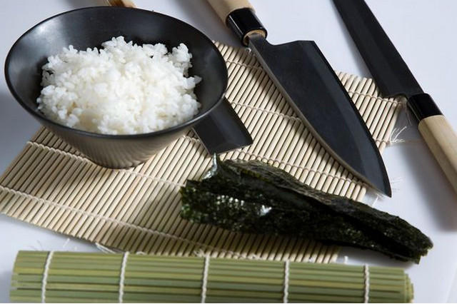 Як готувати рис для суші