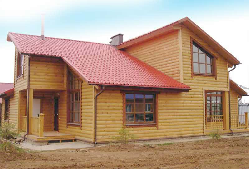 Дерев'яний Блок-Хаус - варіант зовнішнього облицювання малоповерхових будинків, який досить часто зустрічається в індивідуальному житловому будівництві