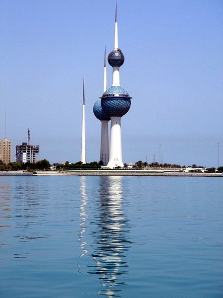 В Ель-Кувейті є свій, ні на що не схожий символ і візитна картка: три водонапірні башти з міцного залізобетону