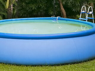 Установка надувного басейну для дачі - найпростіший і економічно доступний спосіб порадувати дітей в жаркий день